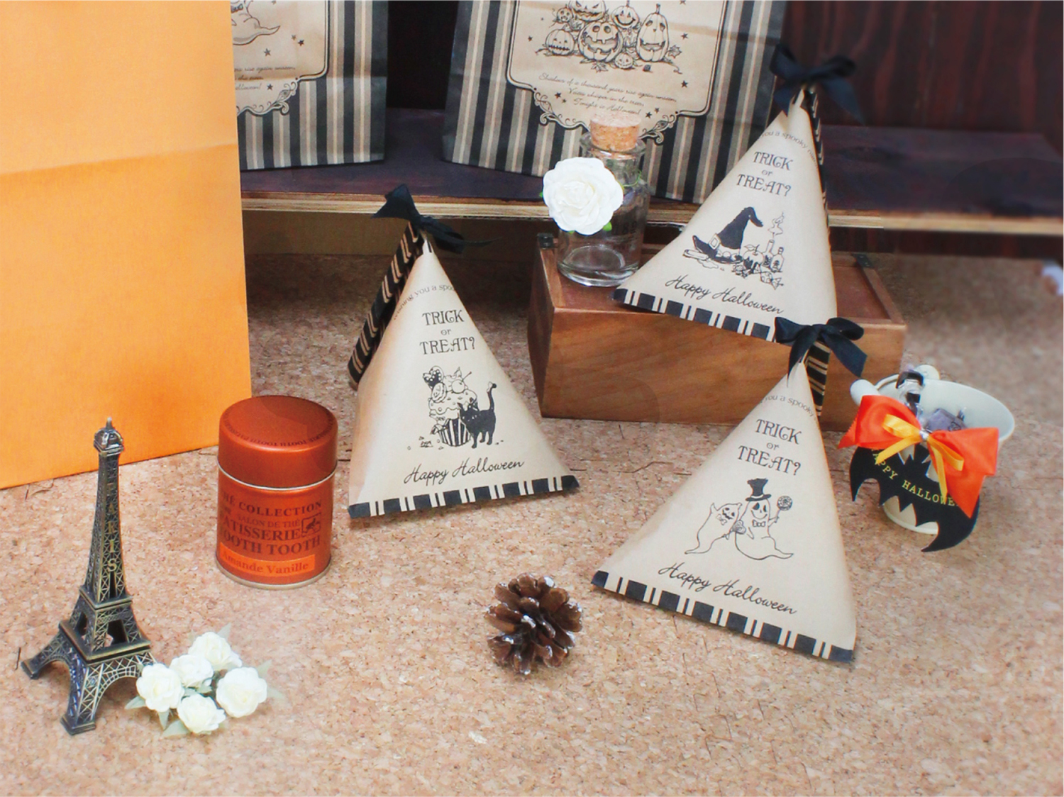 簡単可愛いラッピングアレンジ テトラパック 三角ボックス の作り方 オリジナル紙袋 包装紙 ショップ袋を小ロットで 株式会社ベルベ